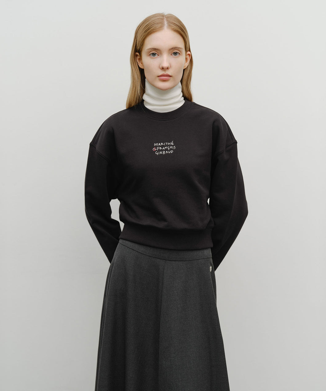 [韩国] Marithe 103 女生短款卫衣（小标）