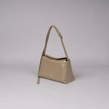 Load image into Gallery viewer, [韩国] Bucks &amp; Leather 31

