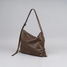 Load image into Gallery viewer, [韩国] Bucks &amp; Leather 06
