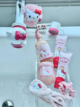 Load image into Gallery viewer, [韩国] Plu x Hello Kitty 磨砂沐浴露
