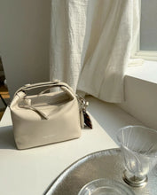 Load image into Gallery viewer, [韩国] Bucks &amp; Leather 52
