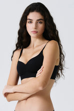 Load image into Gallery viewer, [韩国] Verish Cool Fit Bra Volume Lift-Up &amp; Panty Set
