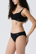 Load image into Gallery viewer, [韩国] Verish Cool Fit Bra Volume Lift-Up &amp; Panty Set
