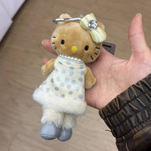 Load image into Gallery viewer, [日本] Sanrio 81 Hello Kitty 长脚吊饰
