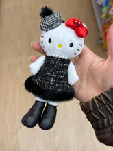 Load image into Gallery viewer, [日本] Sanrio 81 Hello Kitty 长脚吊饰
