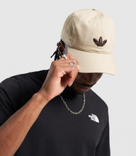 Load image into Gallery viewer, [日本] Adidas 20 鸭舌帽
