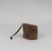 Load image into Gallery viewer, [韩国] Bucks &amp; Leather 102
