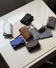 Load image into Gallery viewer, [韩国] Bucks &amp; Leather 101
