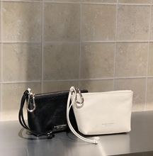 Load image into Gallery viewer, [韩国] Bucks &amp; Leather 103
