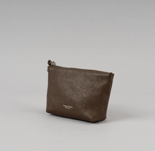 Load image into Gallery viewer, [韩国] Bucks &amp; Leather 104
