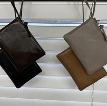 Load image into Gallery viewer, [韩国] Bucks &amp; Leather 107
