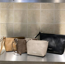 Load image into Gallery viewer, [韩国] Bucks &amp; Leather 104
