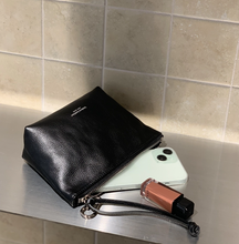 Load image into Gallery viewer, [韩国] Bucks &amp; Leather 104
