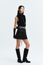 Load image into Gallery viewer, [韩国] Matin Kim 149 针织开衫马甲
