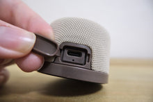 Load image into Gallery viewer, [日本] 3coins 防水磁吸喇叭
