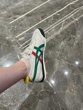 Load image into Gallery viewer, [日本] Onitsuka Tiger MEXICO 66 SD
