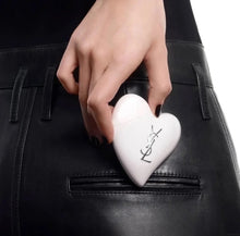 Load image into Gallery viewer, [日本] YSL 爱心护手霜
