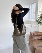 Load image into Gallery viewer, [韩国] Bucks &amp; Leather 06

