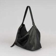 Load image into Gallery viewer, [韩国] Bucks &amp; Leather 01
