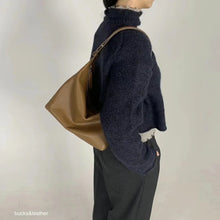 Load image into Gallery viewer, [韩国] Bucks &amp; Leather 21
