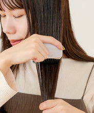 Load image into Gallery viewer, [日本] 3coins 便携式电热梳
