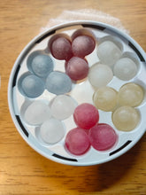 Load image into Gallery viewer, [日本零食] 六花亭酒心糖
