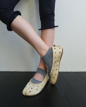 Load image into Gallery viewer, [韩国] Paes Leather String Flat 03
