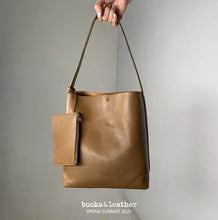 Load image into Gallery viewer, [韩国] Bucks &amp; Leather 54
