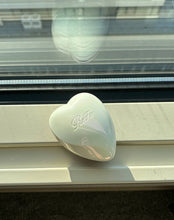 Load image into Gallery viewer, [日本] Refa 爱心按摩梳
