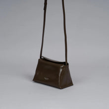 Load image into Gallery viewer, [韩国] Bucks &amp; Leather 30
