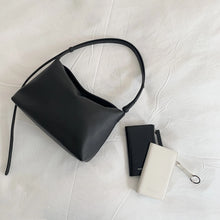 Load image into Gallery viewer, [韩国] Bucks &amp; Leather 03
