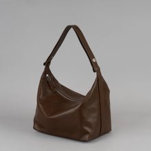 Load image into Gallery viewer, [韩国] Bucks &amp; Leather 21
