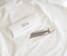 Load image into Gallery viewer, [日本] Refa 折叠爱心梳
