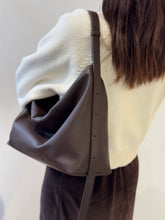 Load image into Gallery viewer, [韩国] Bucks &amp; Leather 01

