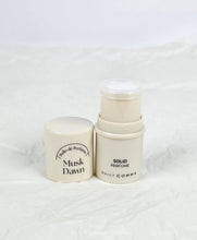 Load image into Gallery viewer, [韩国Daiso] Daily Comma 固体香膏
