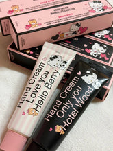 Load image into Gallery viewer, [韩国] Hetras × Hello Kitty 香氛护手霜
