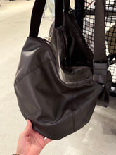 Load image into Gallery viewer, [日本] Adidas 25 饺子包
