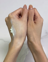 Load image into Gallery viewer, [韩国] Real Barrier	积雪草防晒
