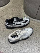 Load image into Gallery viewer, [韩国] Fila 03 鞋子
