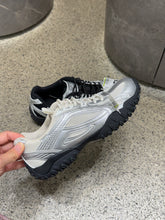 Load image into Gallery viewer, [韩国] Fila 03 鞋子
