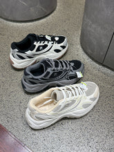 Load image into Gallery viewer, [韩国] Fila 04 鞋子
