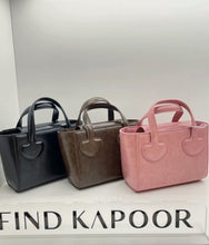 Load image into Gallery viewer, [韩国] FIND KAPOOR HEART TOTE 18
