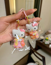 Load image into Gallery viewer, [日本] 京都 和服KITTY 吊饰
