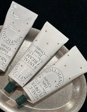 Load image into Gallery viewer, [现货] Nonfiction 24 圣诞限量版 （护手霜）
