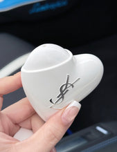 Load image into Gallery viewer, [日本] YSL 爱心护手霜
