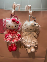 Load image into Gallery viewer, [日本] Sanrio 81 Hello Kitty 长脚吊饰
