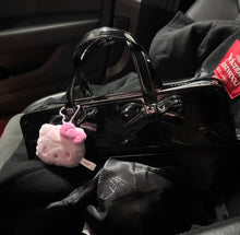 Load image into Gallery viewer, [日本] Sanrio 83 Hello Kitty 吊饰
