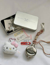 Load image into Gallery viewer, [日本] Sanrio 83 Hello Kitty 吊饰
