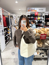 Load image into Gallery viewer, [日本] GU 20 尼龙斜挎包

