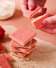 Load image into Gallery viewer, [日本零食] Tokyo Milk Cheese Factory 芝士夹心饼干

